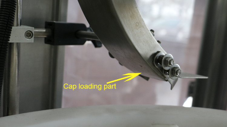 500ml կլոր շիշ լցնող մեքենա գլխարկի կնքմամբ և աստղանի անիվով աշխատող