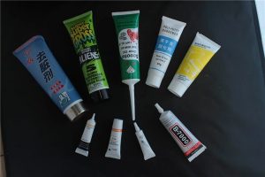 Ուլտրաձայնային կնքումը կոսմետիկ խողովակների լցոնման մեքենան